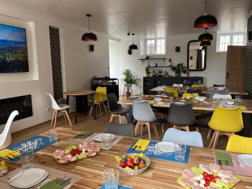 La Maison Des Amis En Normandie Pontfarcy 외부 사진